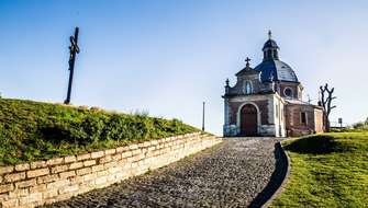 Wandelen over De Muur van Geraardsbergen tijdens Vlaanderen Wandelt.