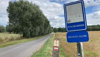 Wandelen langs het stiltegebied Dender-Mark.